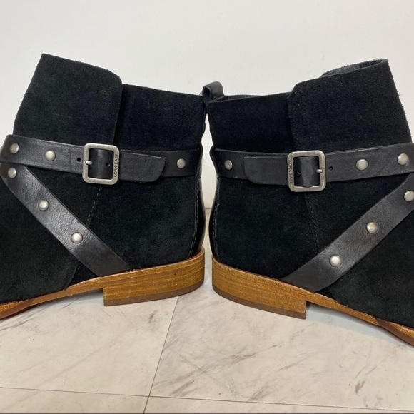 New! Kork Ease Kenai Black Buckle Suede Booties 8M - Picture 8 of 14